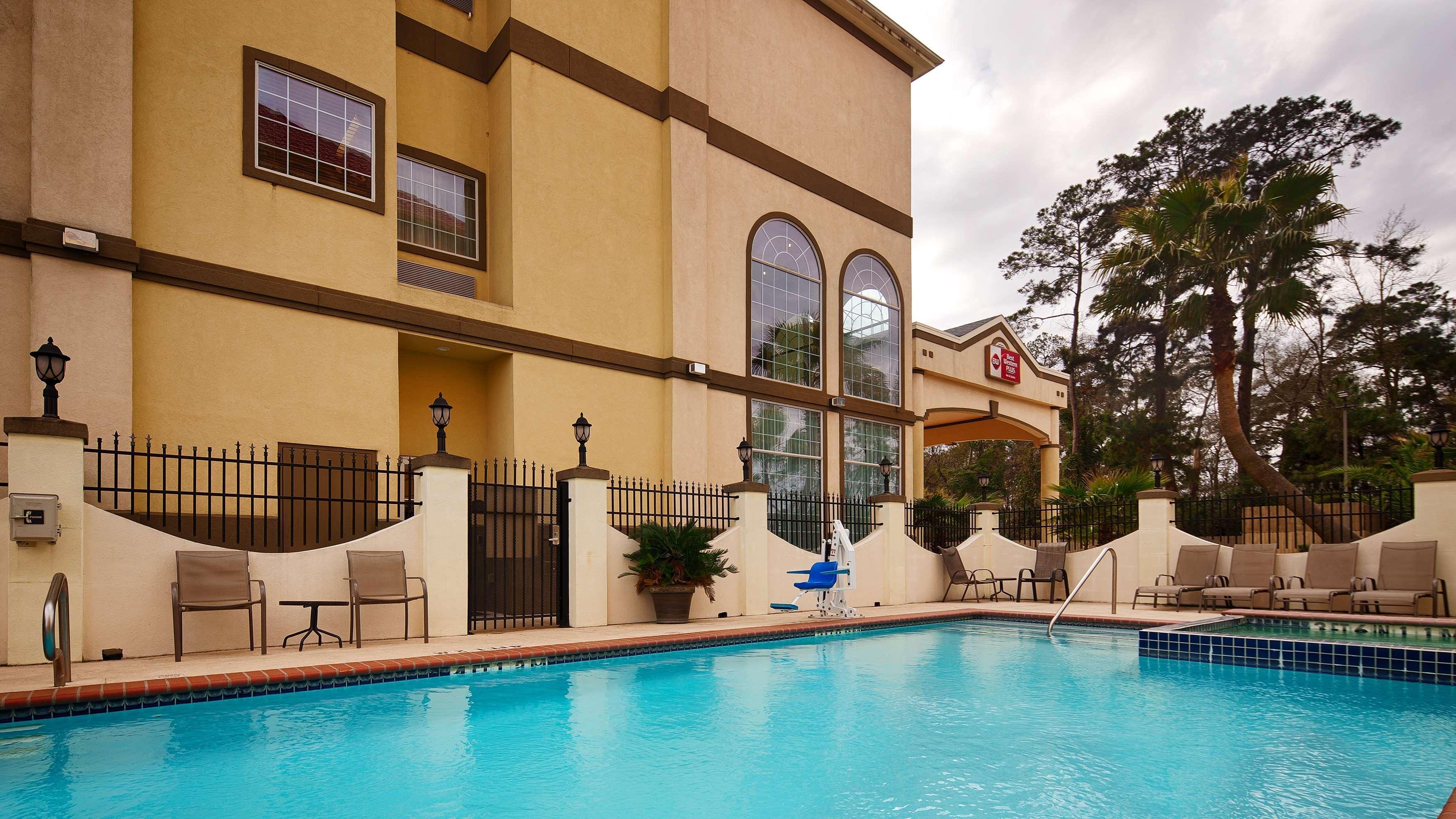 Best Western Plus New Caney Inn & Suites Eksteriør billede