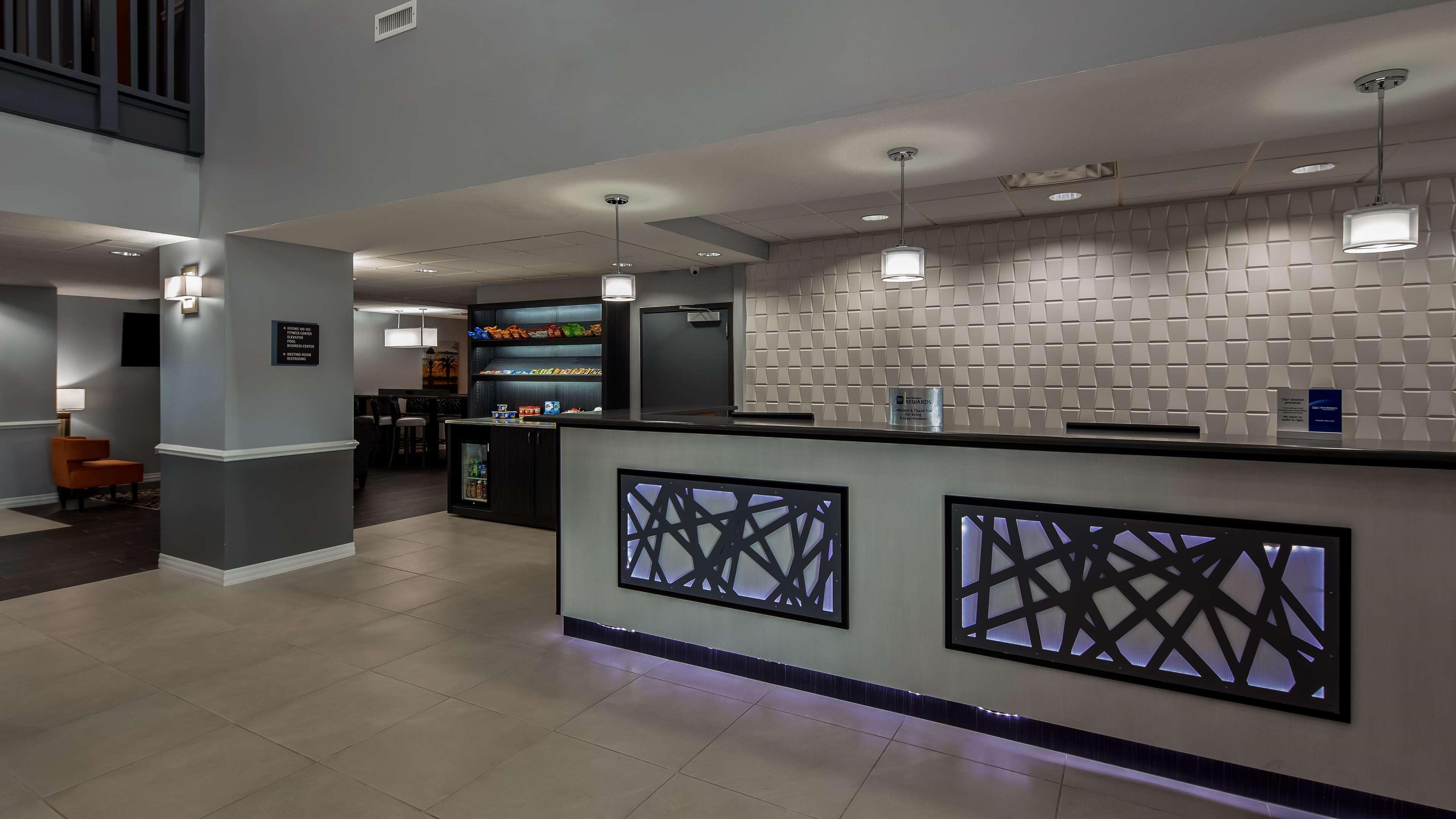 Best Western Plus New Caney Inn & Suites Eksteriør billede